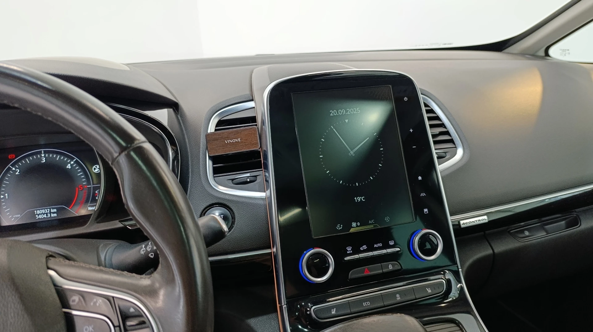 Renault Espace 1.6 dCi Zen EDC 11