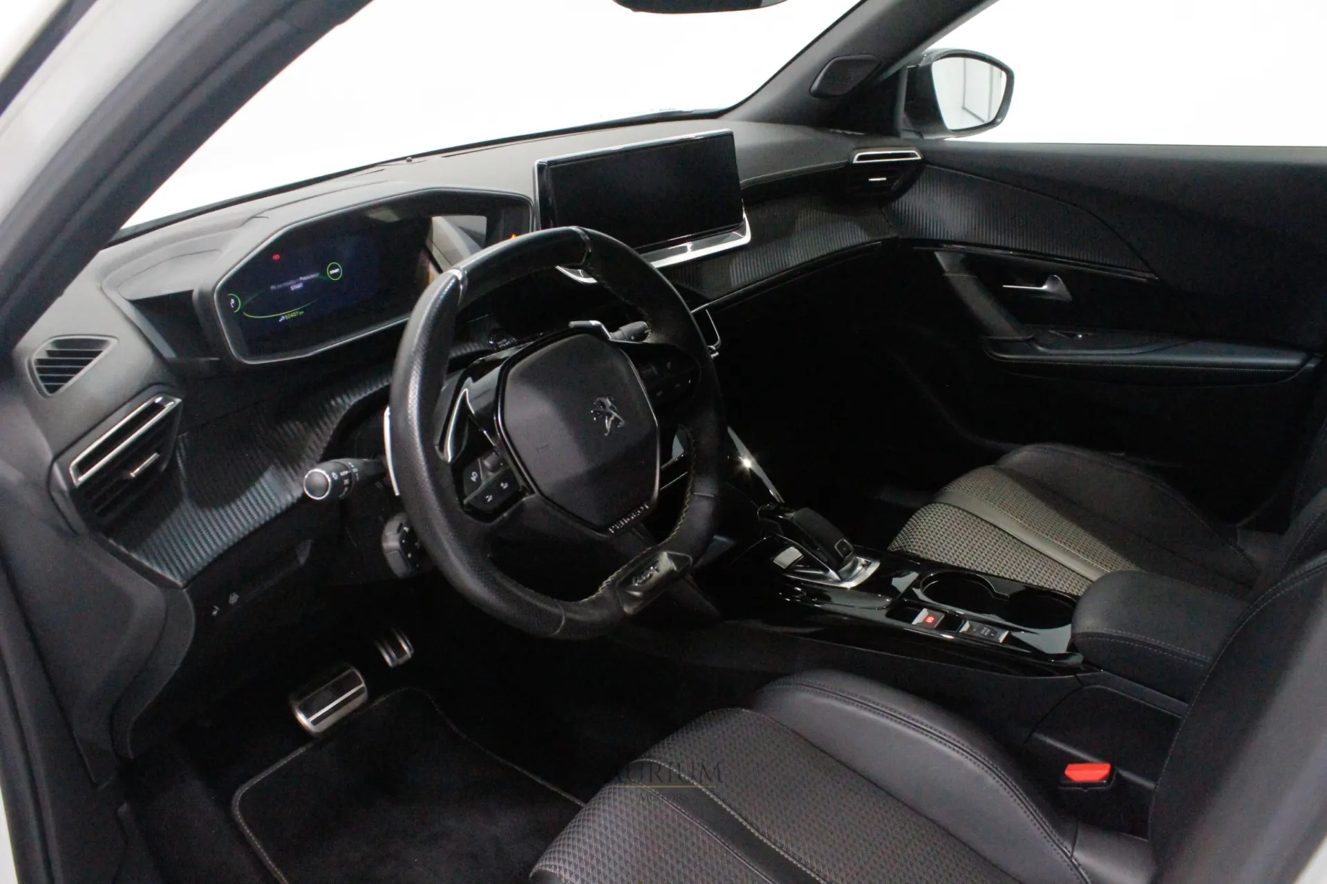 Peugeot 2008 1.2 PureTech GT Line EAT8 33