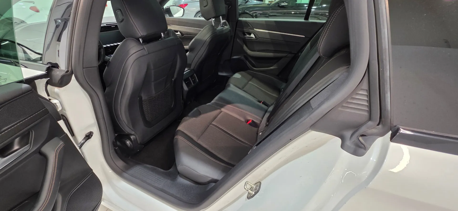 Peugeot 508 SW 1.5 BlueHDi GT Line EAT8 27