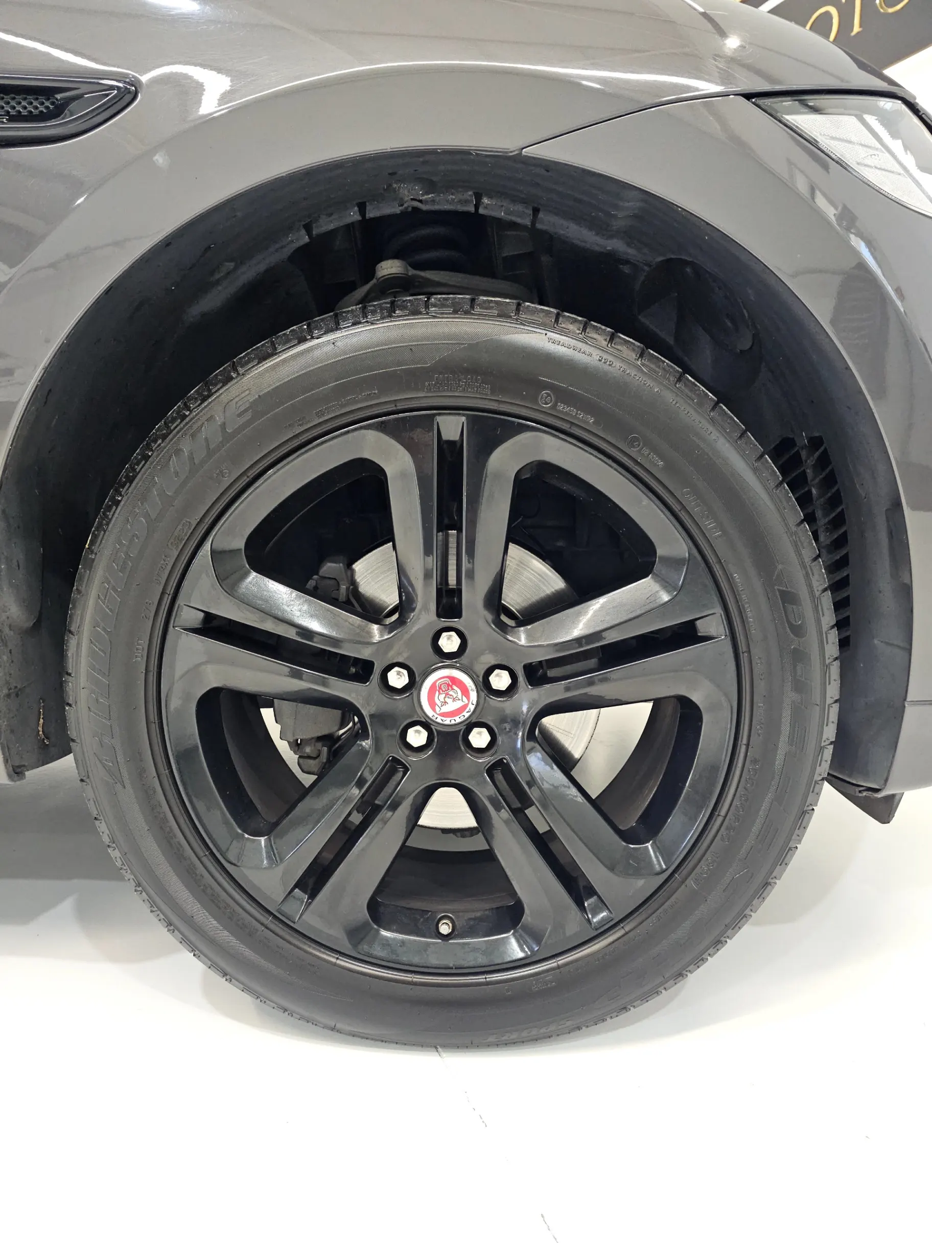 Jaguar F-Pace 2.0 i4D R-Sport AWD Aut. 10