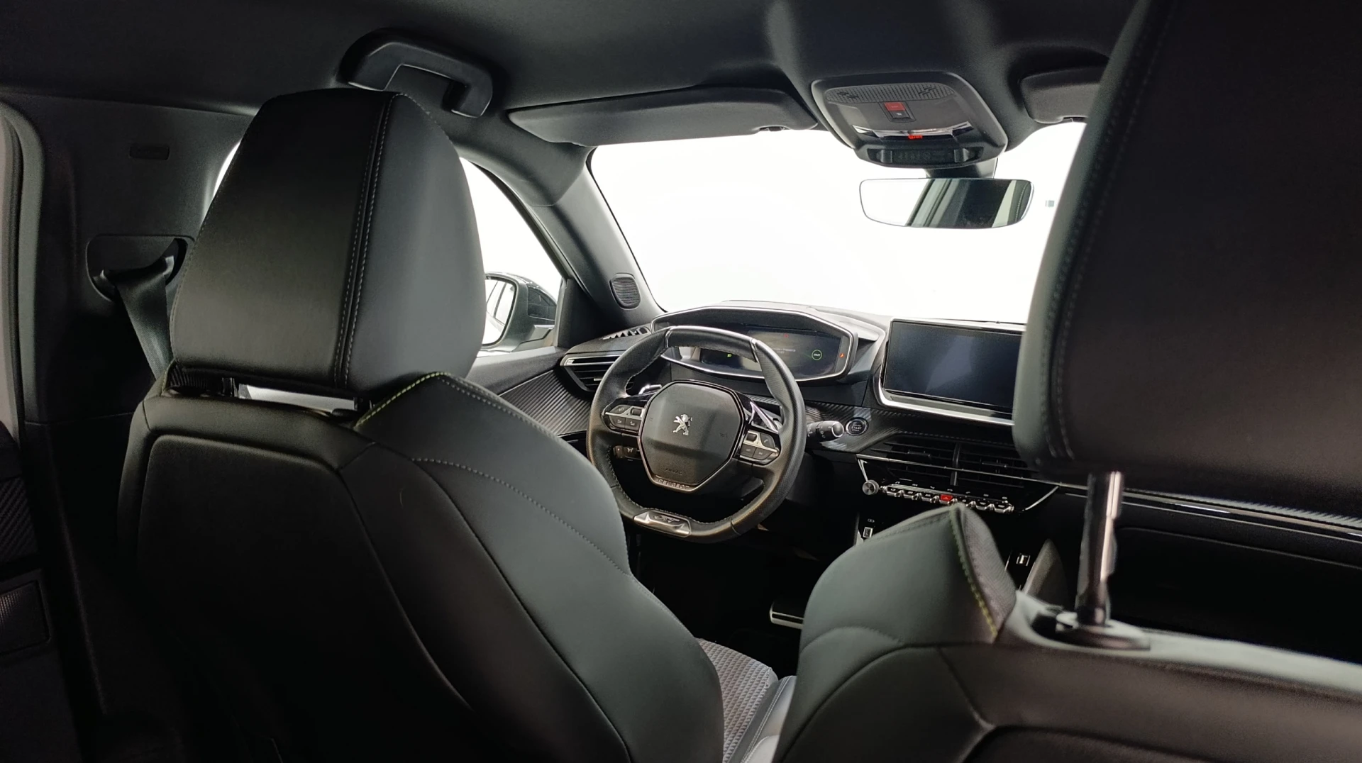 Peugeot 2008 1.2 PureTech GT Line EAT8 29