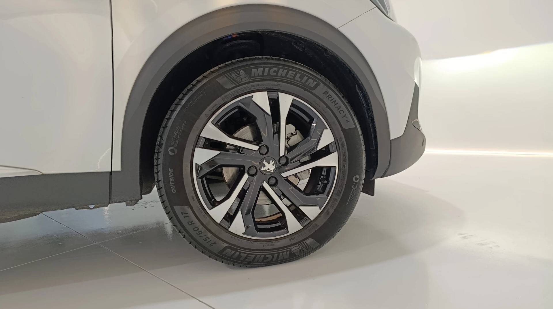 Peugeot 2008 1.2 PureTech GT Line EAT8 26