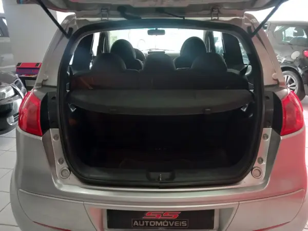 Mitsubishi Colt 1.1 Base 21