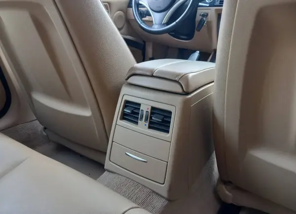 BMW 320 d Touring 25