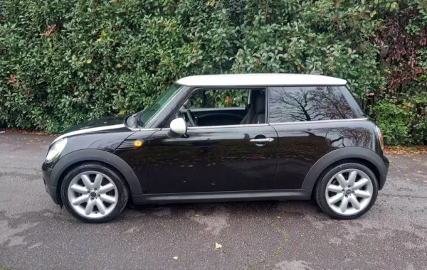 MINI 3 Portas Cooper D 3