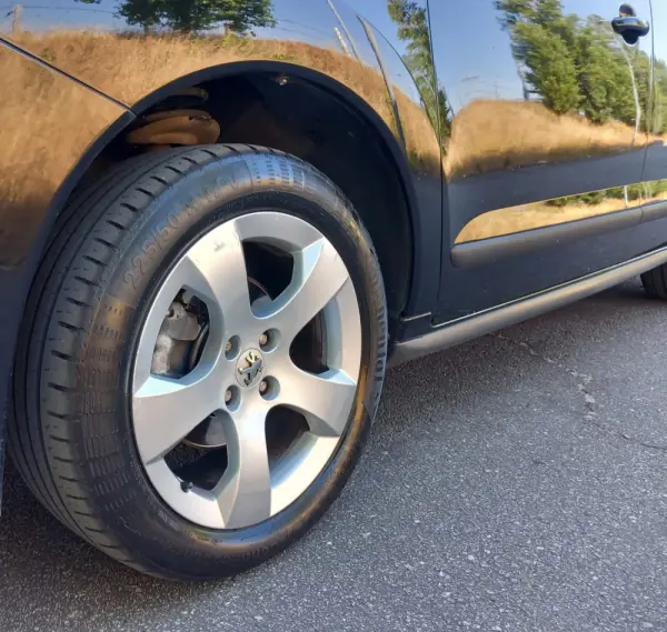Peugeot 3008 1.6 HDi Allure 2