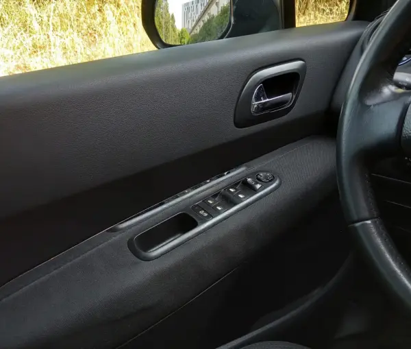 Peugeot 3008 1.6 HDi Allure 18