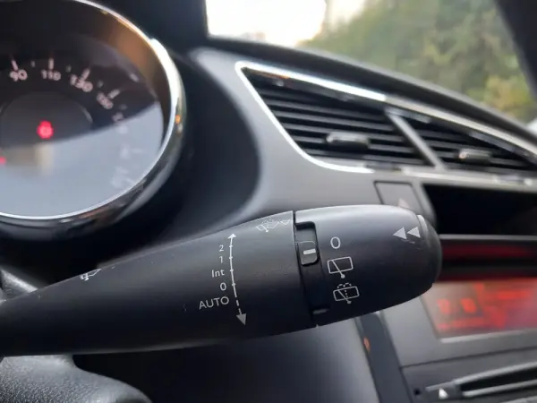 Peugeot 3008 1.6 HDi Allure 27