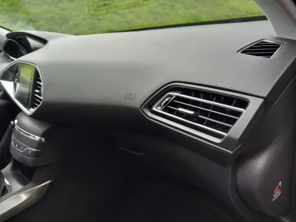Peugeot 308 SW 2.0 BlueHDi Allure EAT6 14