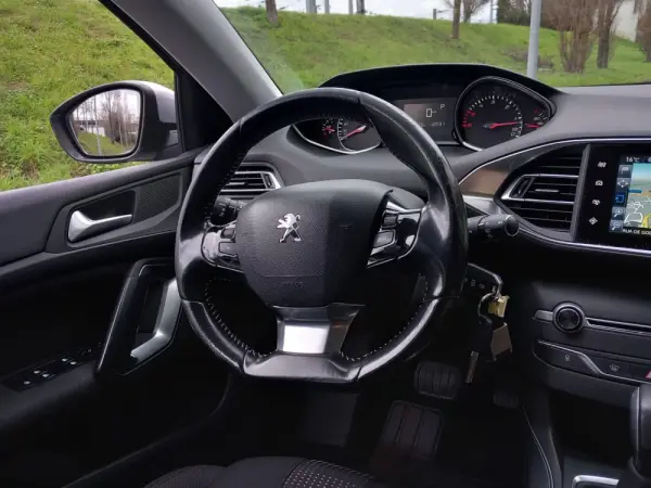 Peugeot 308 SW 2.0 BlueHDi Allure EAT6 15