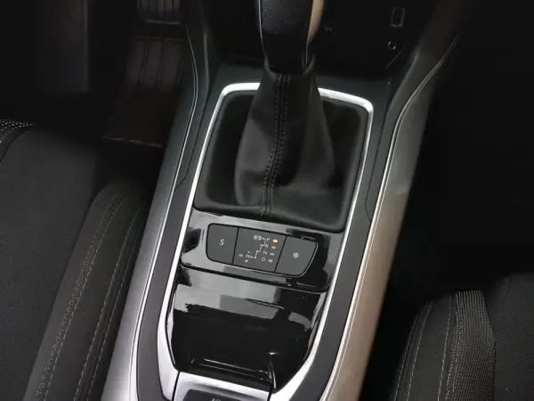 Peugeot 308 SW 2.0 BlueHDi Allure EAT6 17