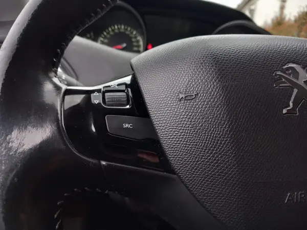 Peugeot 308 SW 2.0 BlueHDi Allure EAT6 19