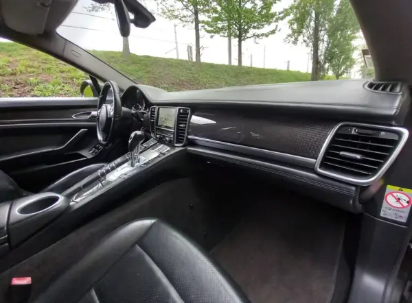 Porsche Panamera Platinum Edition 18