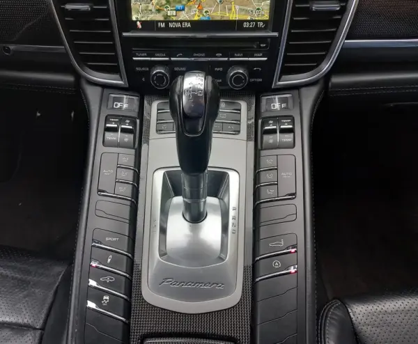 Porsche Panamera Platinum Edition 19
