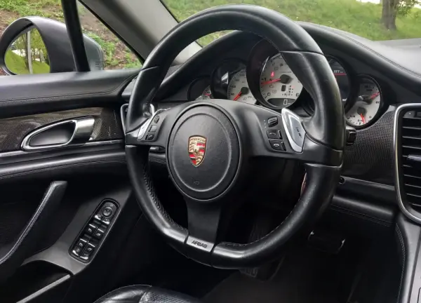 Porsche Panamera Platinum Edition 21