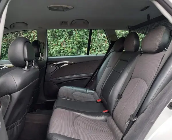 Mercedes-Benz E 220 CDi Avantgarde Aut. 13