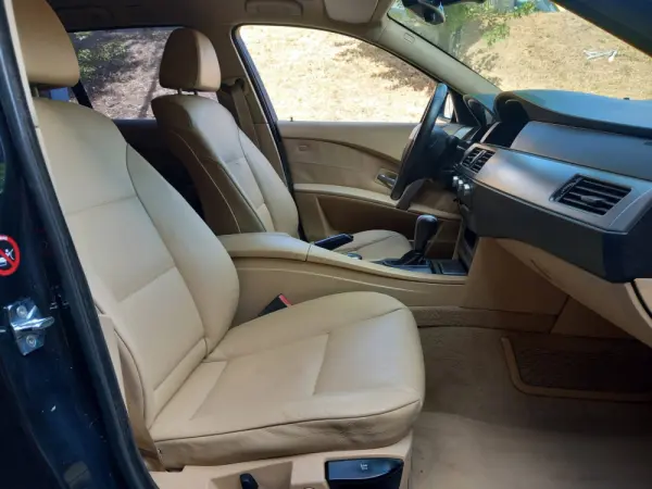 BMW 520 dA 9