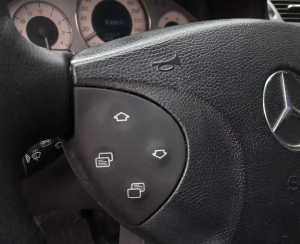 Mercedes-Benz E 220 CDi Avantgarde Aut. 22