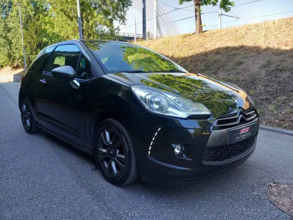 Citroen DS3 1.6 HDi Airdream So Chic 2
