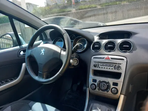 Peugeot 308 1.6 HDi Executive 7
