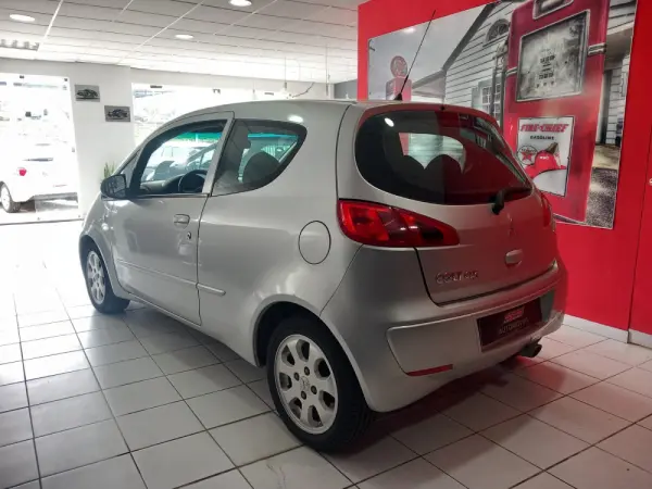 Mitsubishi Colt 1.1 Base 6