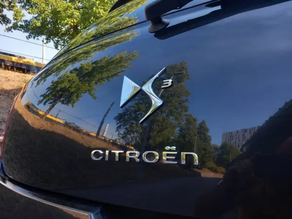Citroen DS3 1.6 HDi Airdream So Chic 38