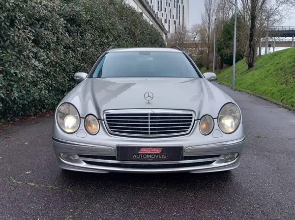 Mercedes-Benz E 220 CDi Avantgarde Aut. 11