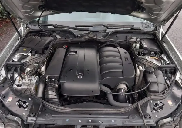 Mercedes-Benz E 220 CDi Avantgarde Aut. 30