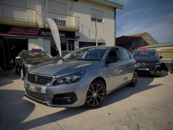 Peugeot 308 1.2 PureTech Allure EAT8 2