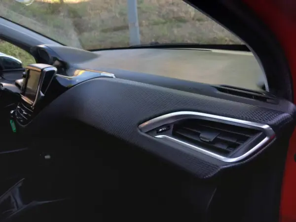 Peugeot 208 1.2 PureTech Style 13