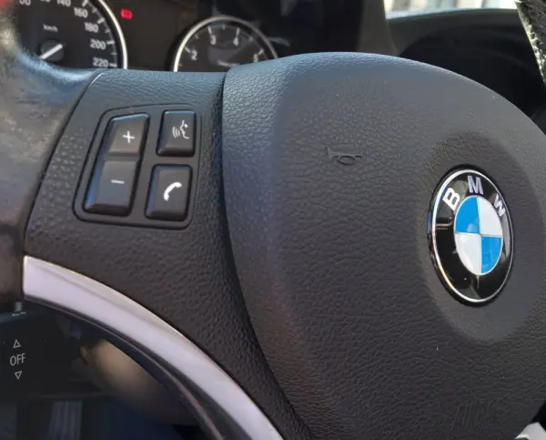 BMW 320 i Coupe 20