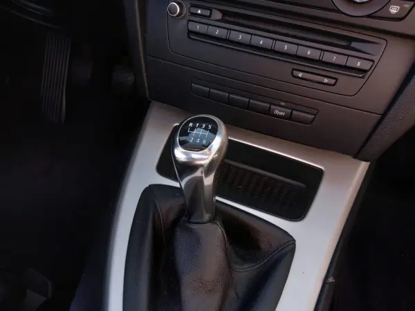 BMW 320 i Coupe 15