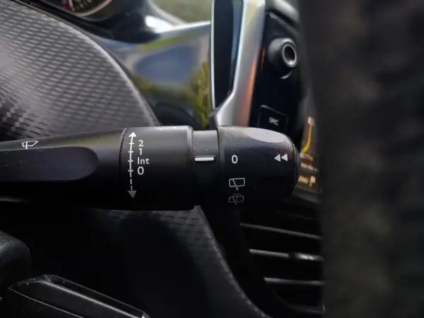 Peugeot 208 1.2 PureTech Style 18