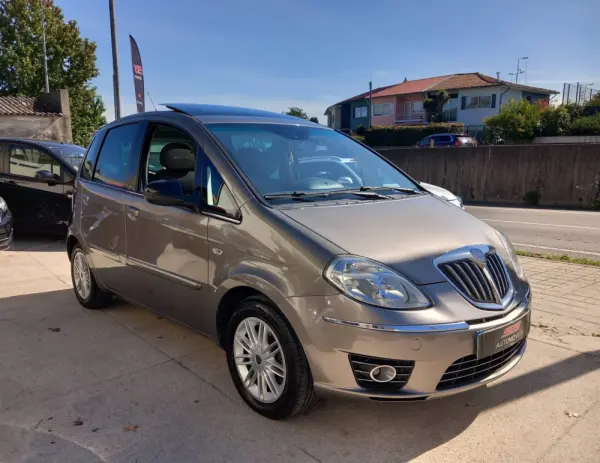 Lancia Musa 1.3 16V M-jet Platino S&S 3