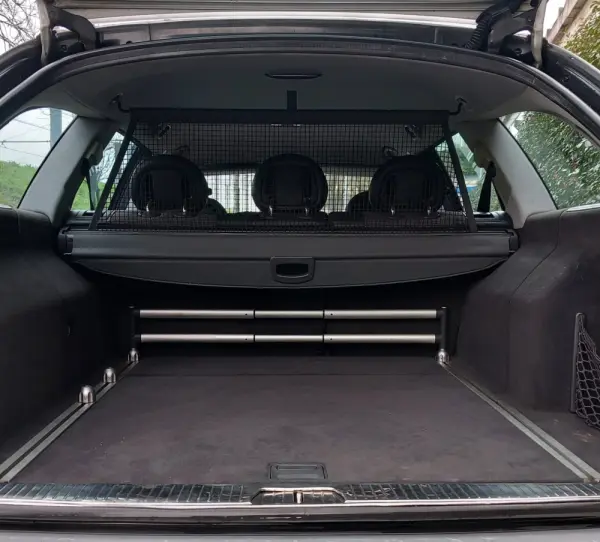 Mercedes-Benz E 220 CDi Avantgarde Aut. 32