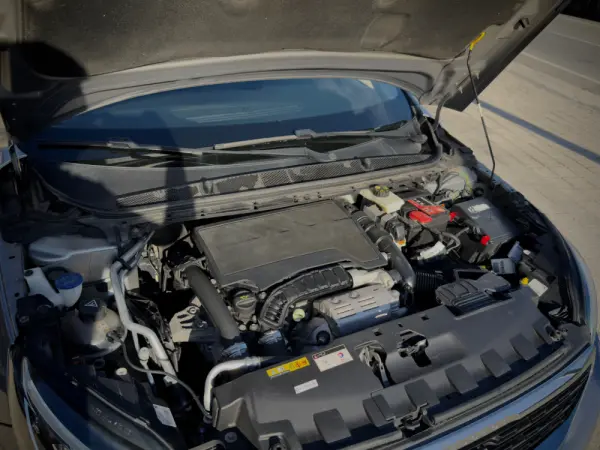 Peugeot 308 1.2 PureTech Allure EAT8 38