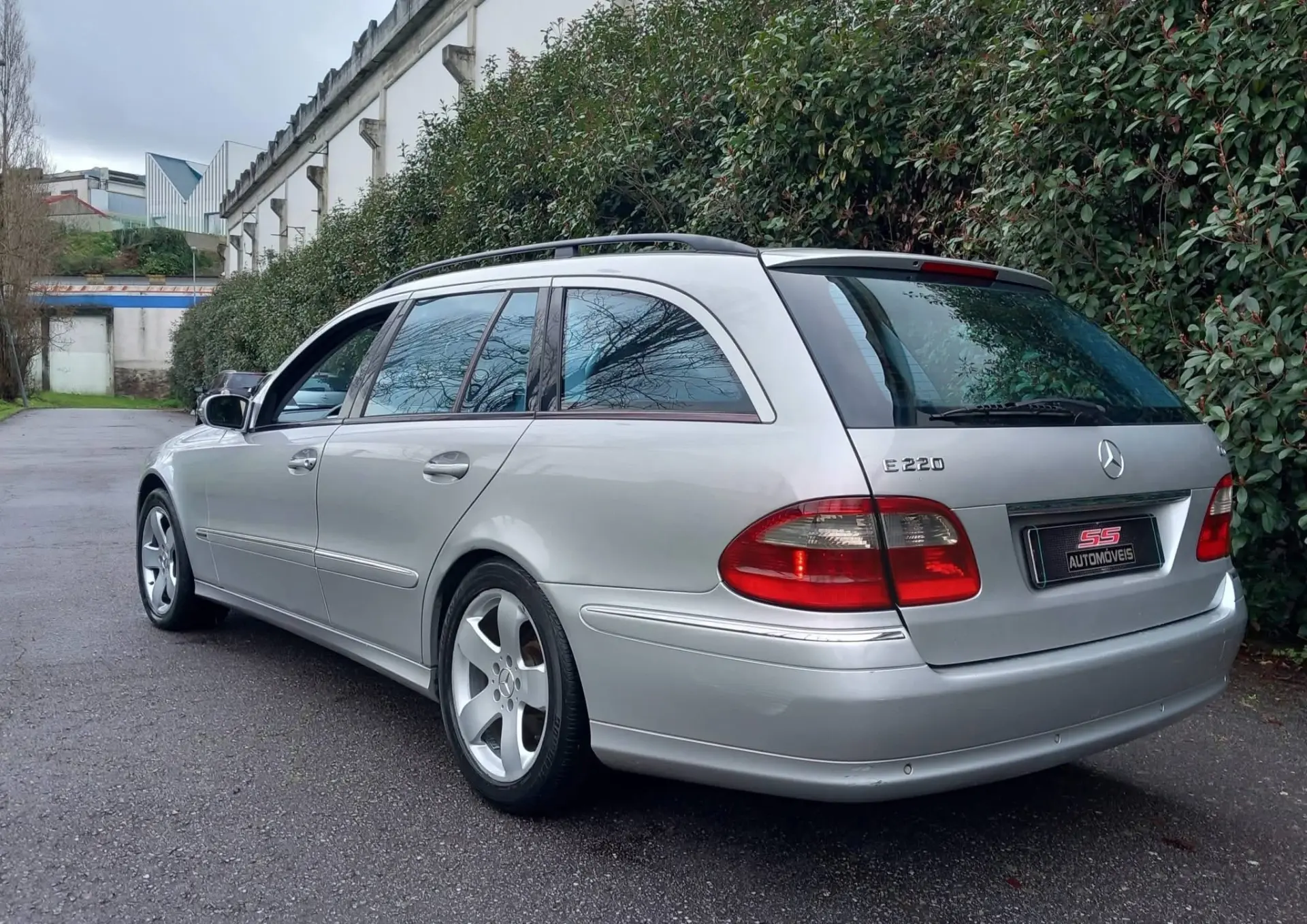 Mercedes-Benz E 220 CDi Avantgarde Aut. 4