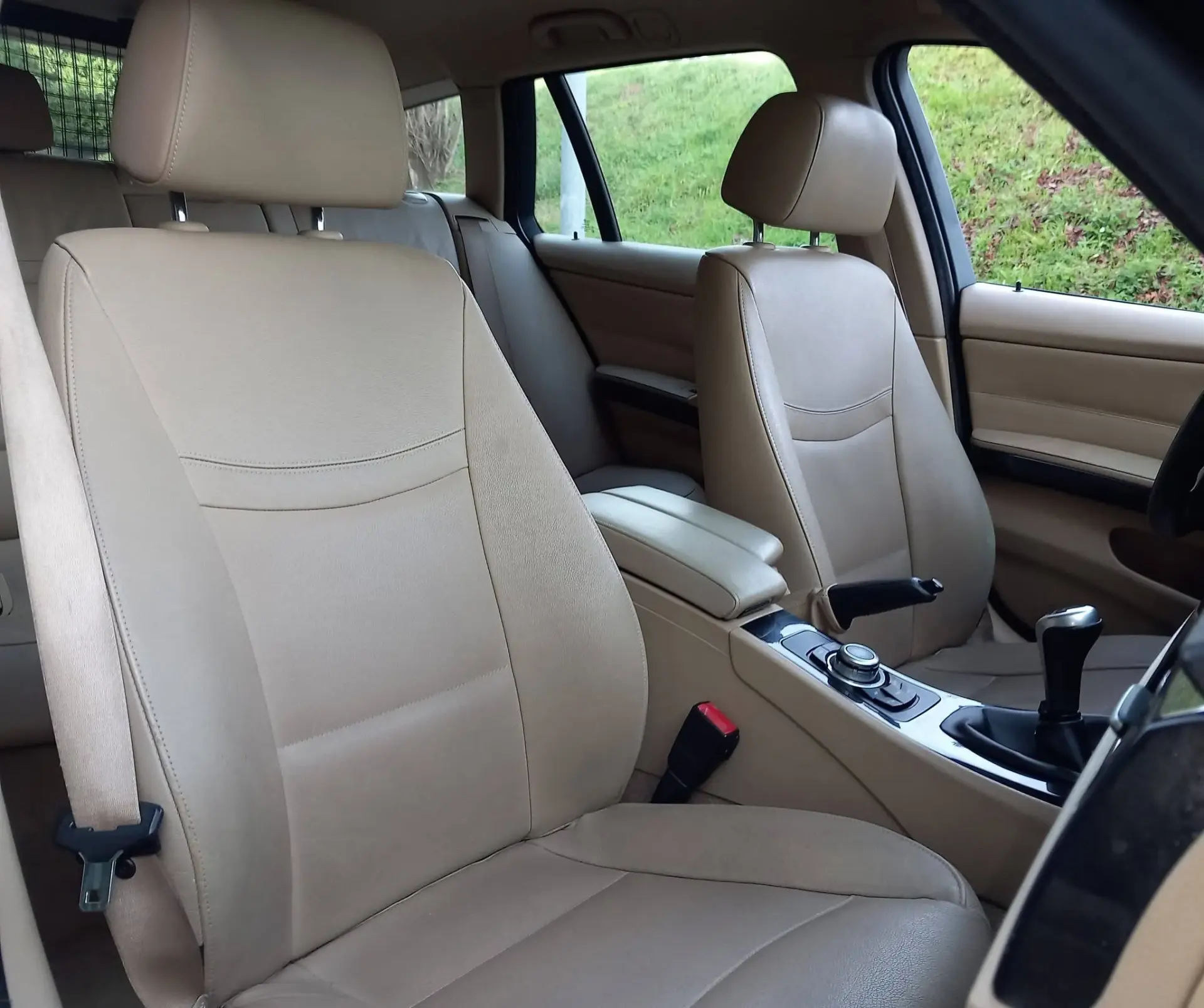 BMW 320 d Touring 13
