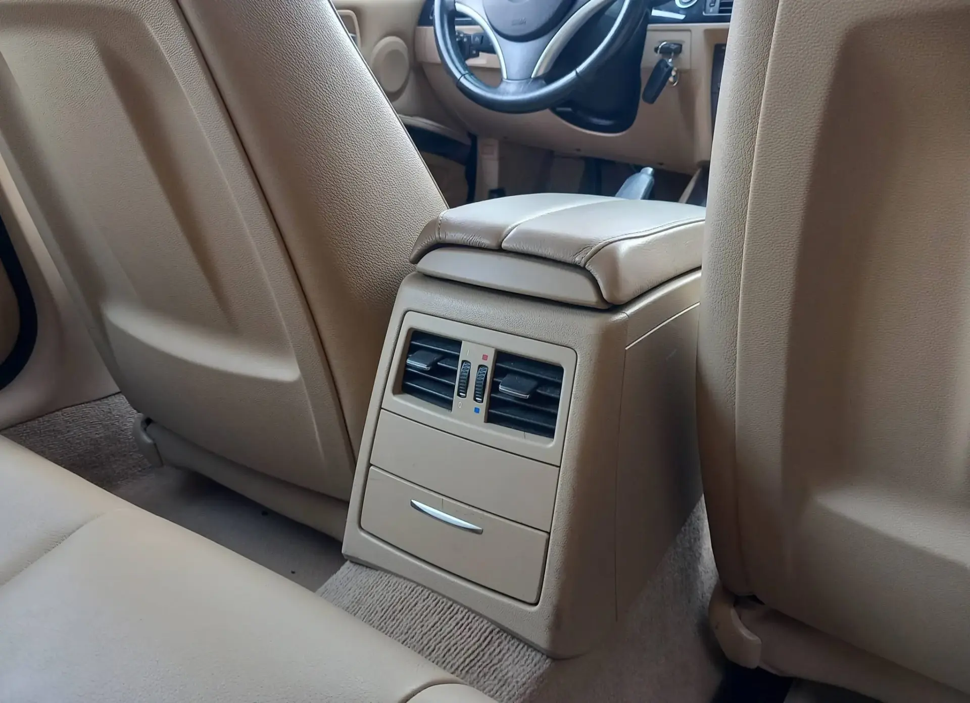 BMW 320 d Touring 25