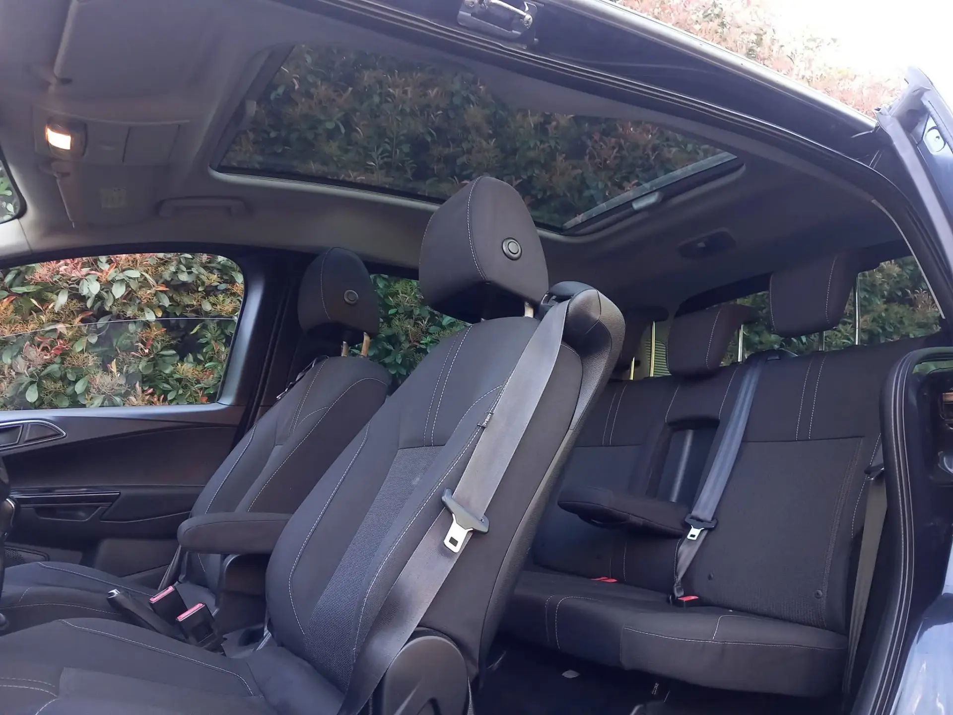 Ford B-Max 1.6 TDCi Titanium 26