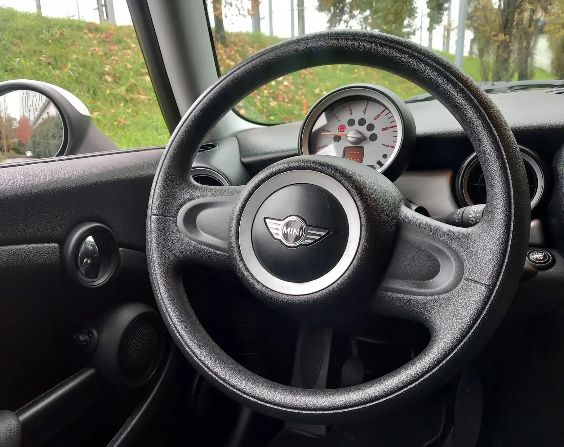 MINI 3 Portas Cooper D 23