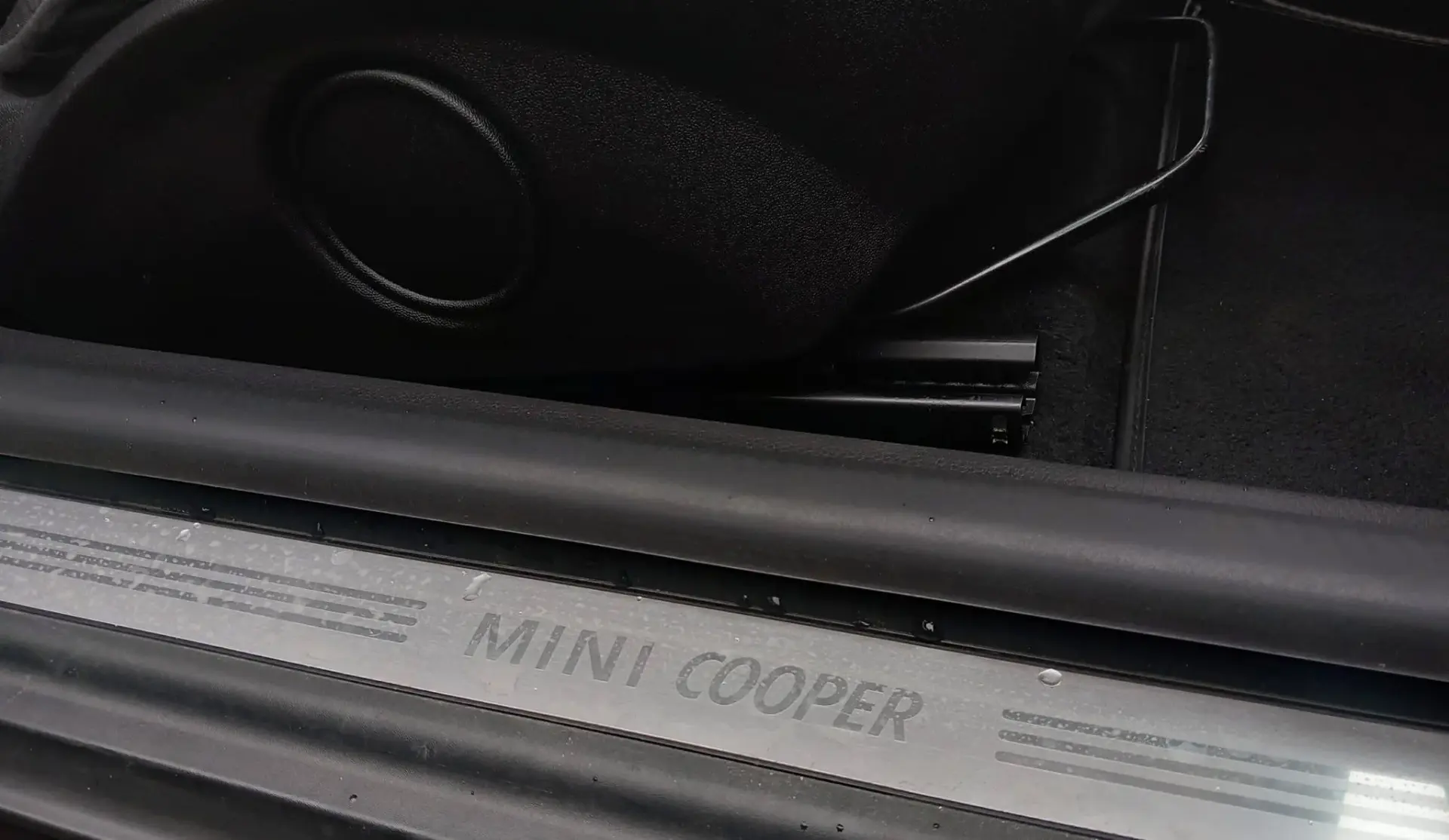 MINI 3 Portas Cooper D 28