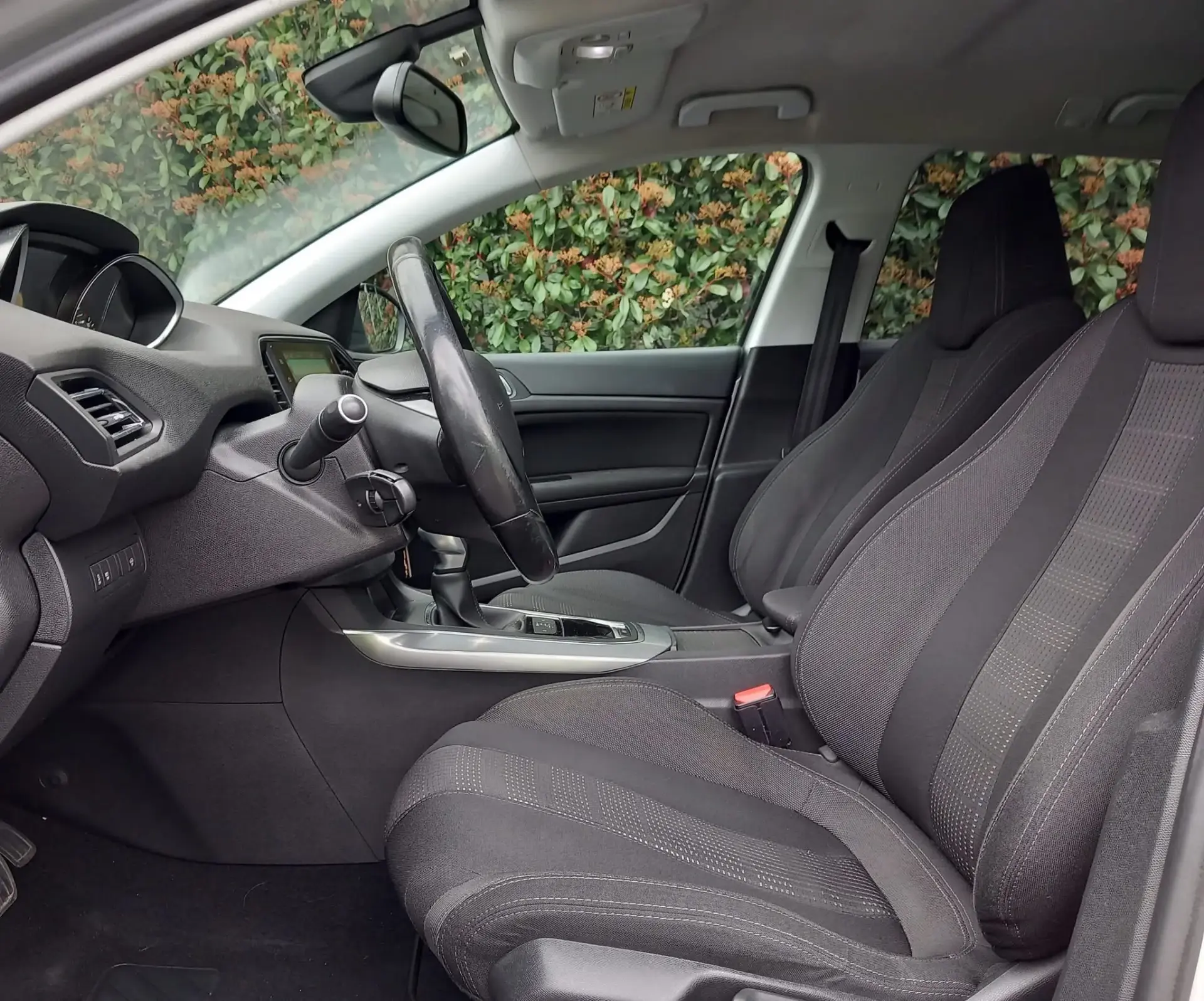 Peugeot 308 SW 2.0 BlueHDi Allure EAT6 8