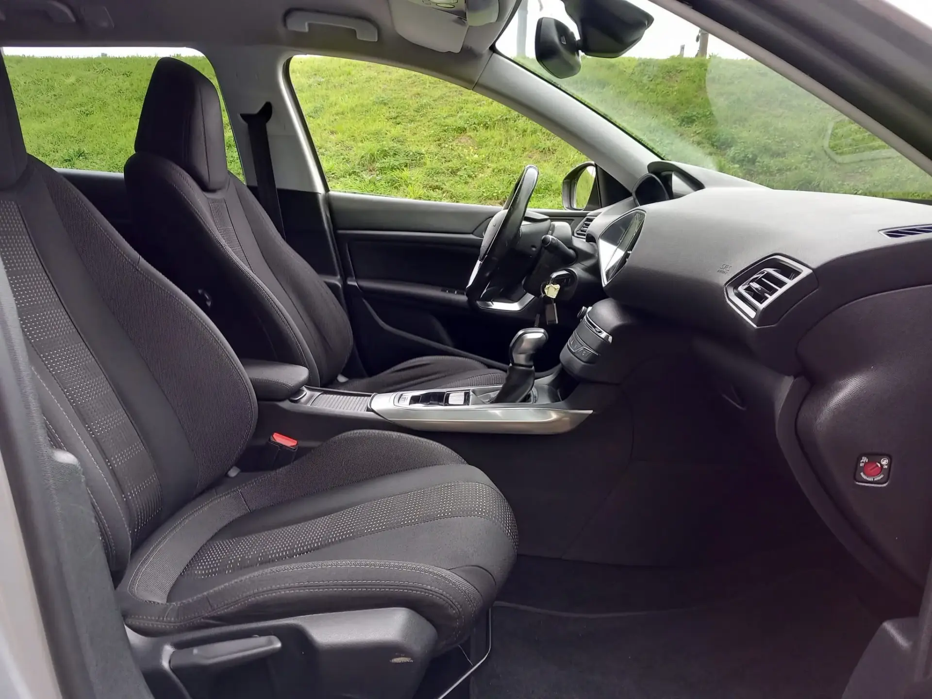 Peugeot 308 SW 2.0 BlueHDi Allure EAT6 9