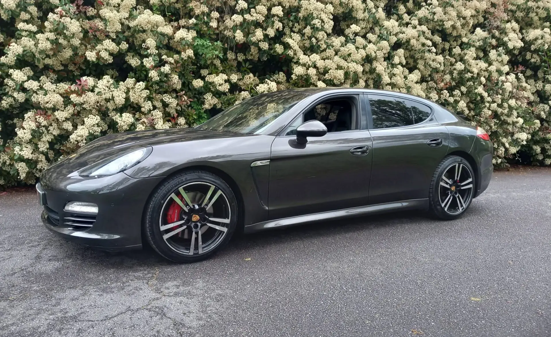 Porsche Panamera Platinum Edition 4
