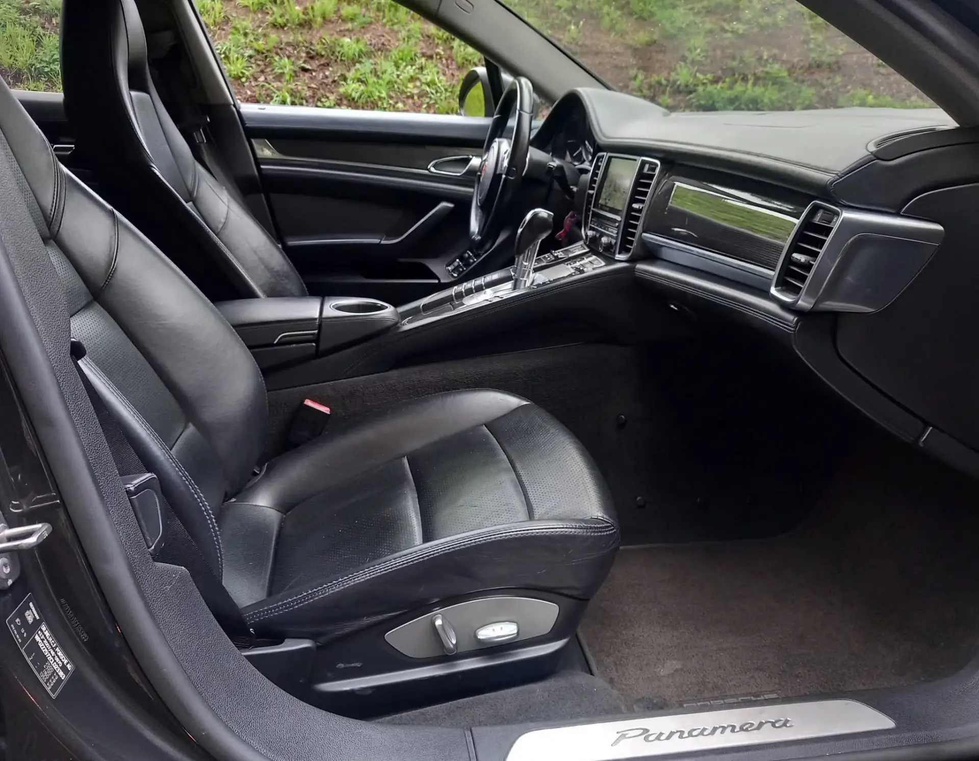 Porsche Panamera Platinum Edition 8