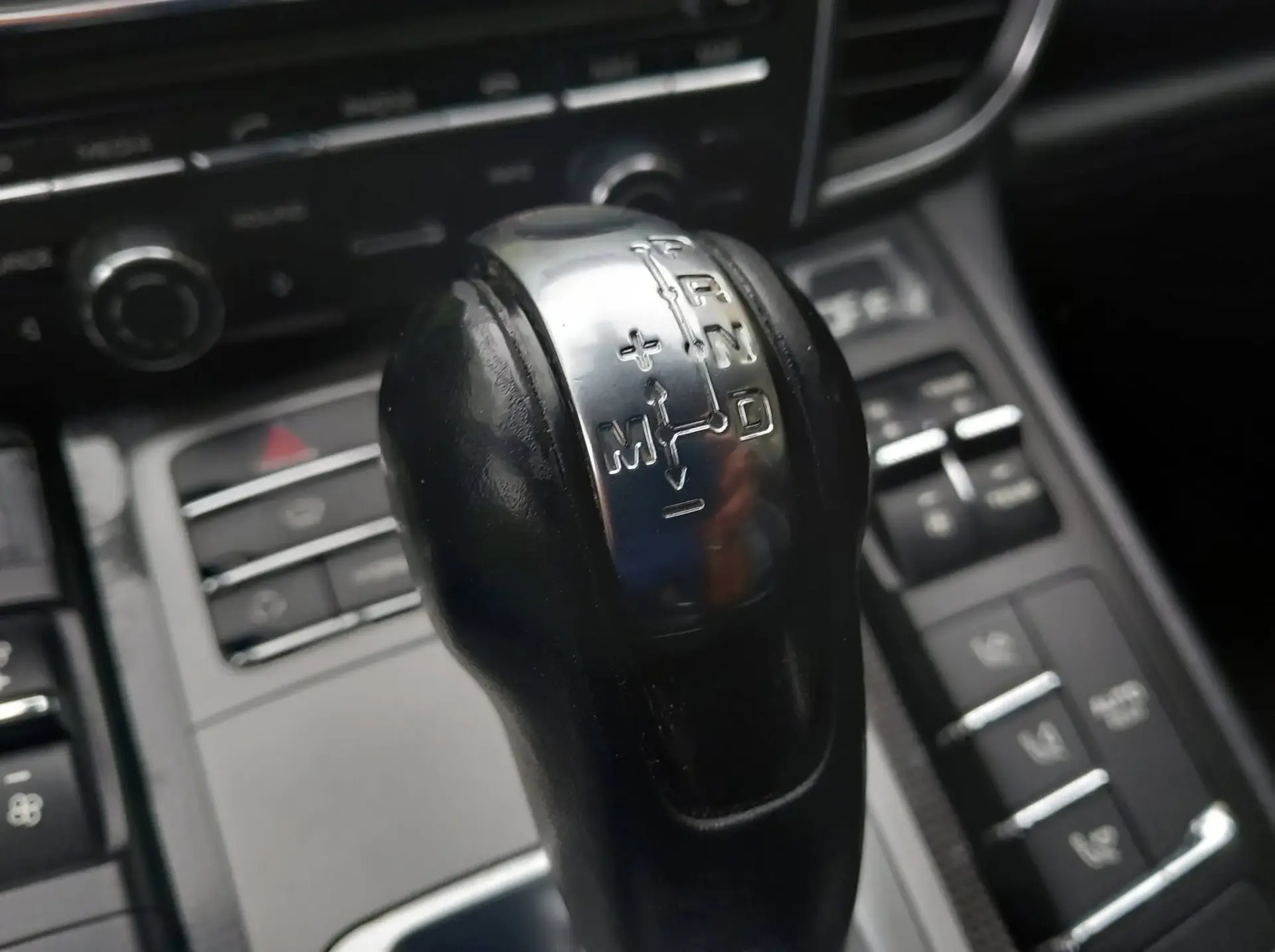 Porsche Panamera Platinum Edition 30