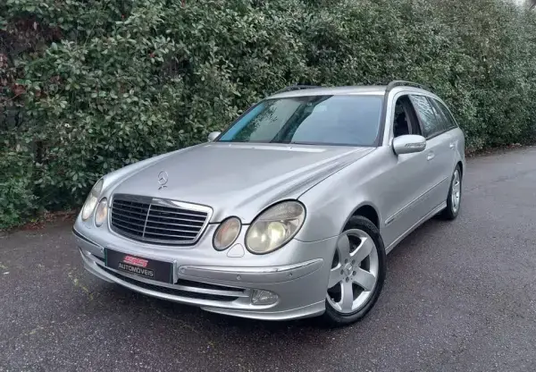 Mercedes-Benz E 220 CDi Avantgarde Aut. 1