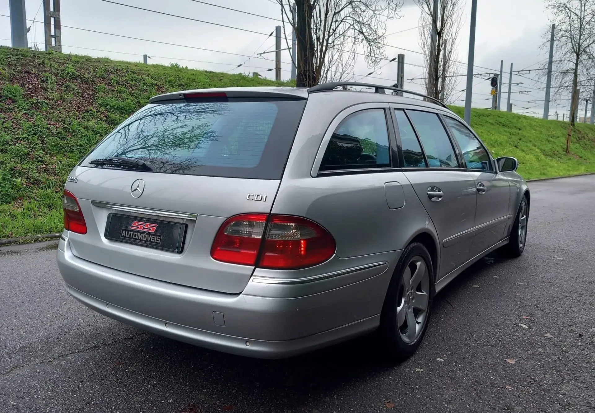 Mercedes-Benz E 220 CDi Avantgarde Aut. 5