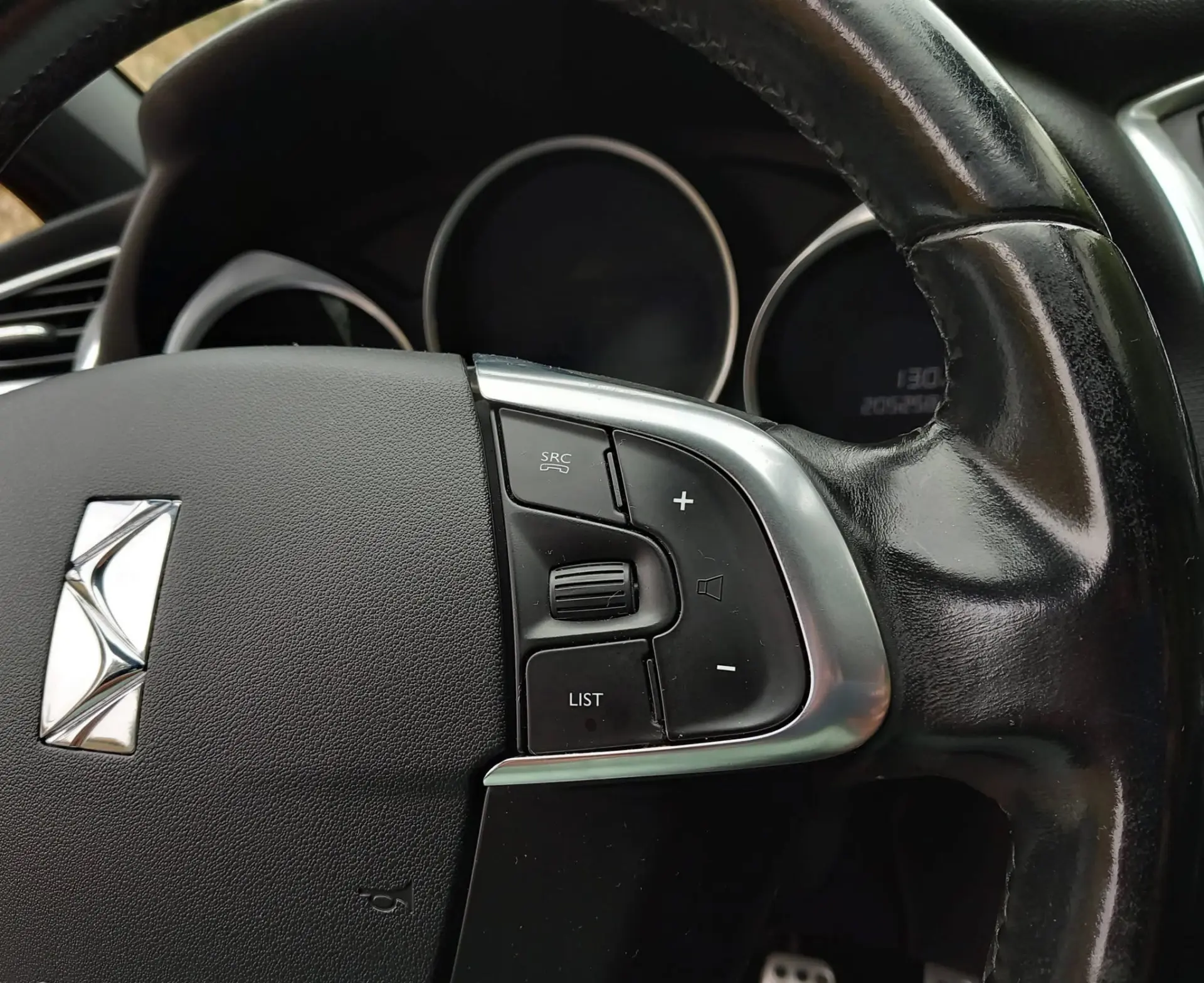 DS DS4 1.6 THP Sport Chic 21